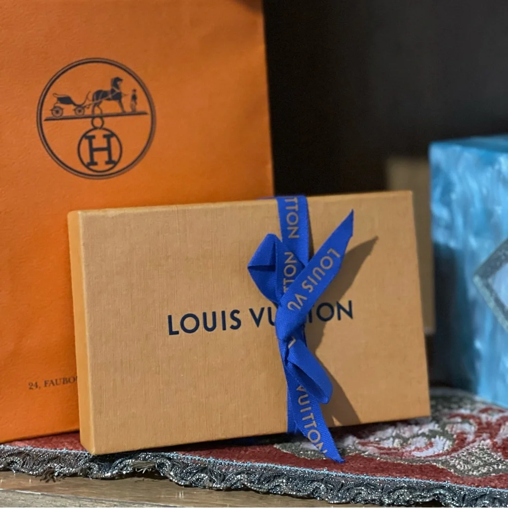 Louis Vuitton luggage Tags, set of two. - Picture 7 of 7